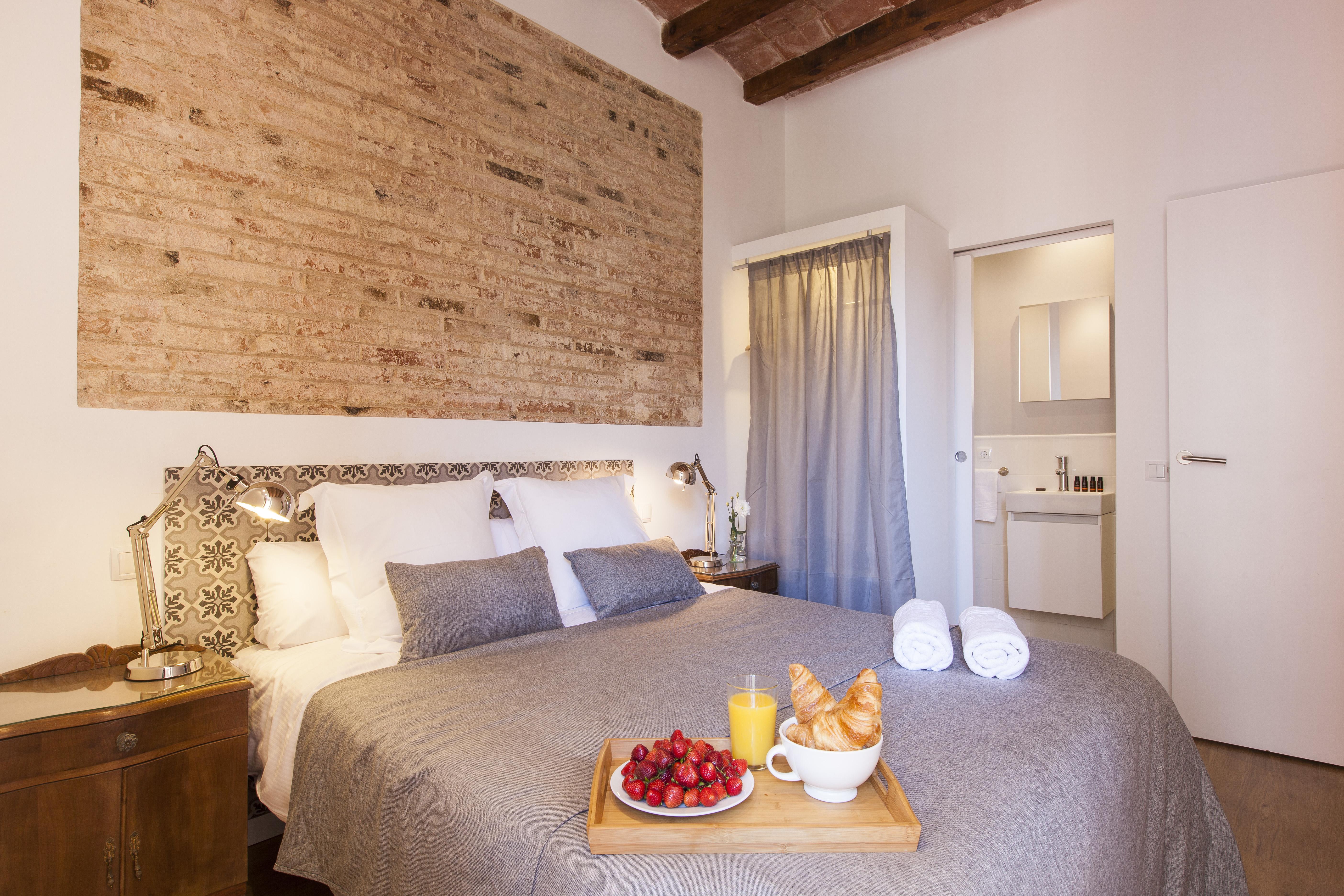 Aspasios Charming Flats Барселона Экстерьер фото