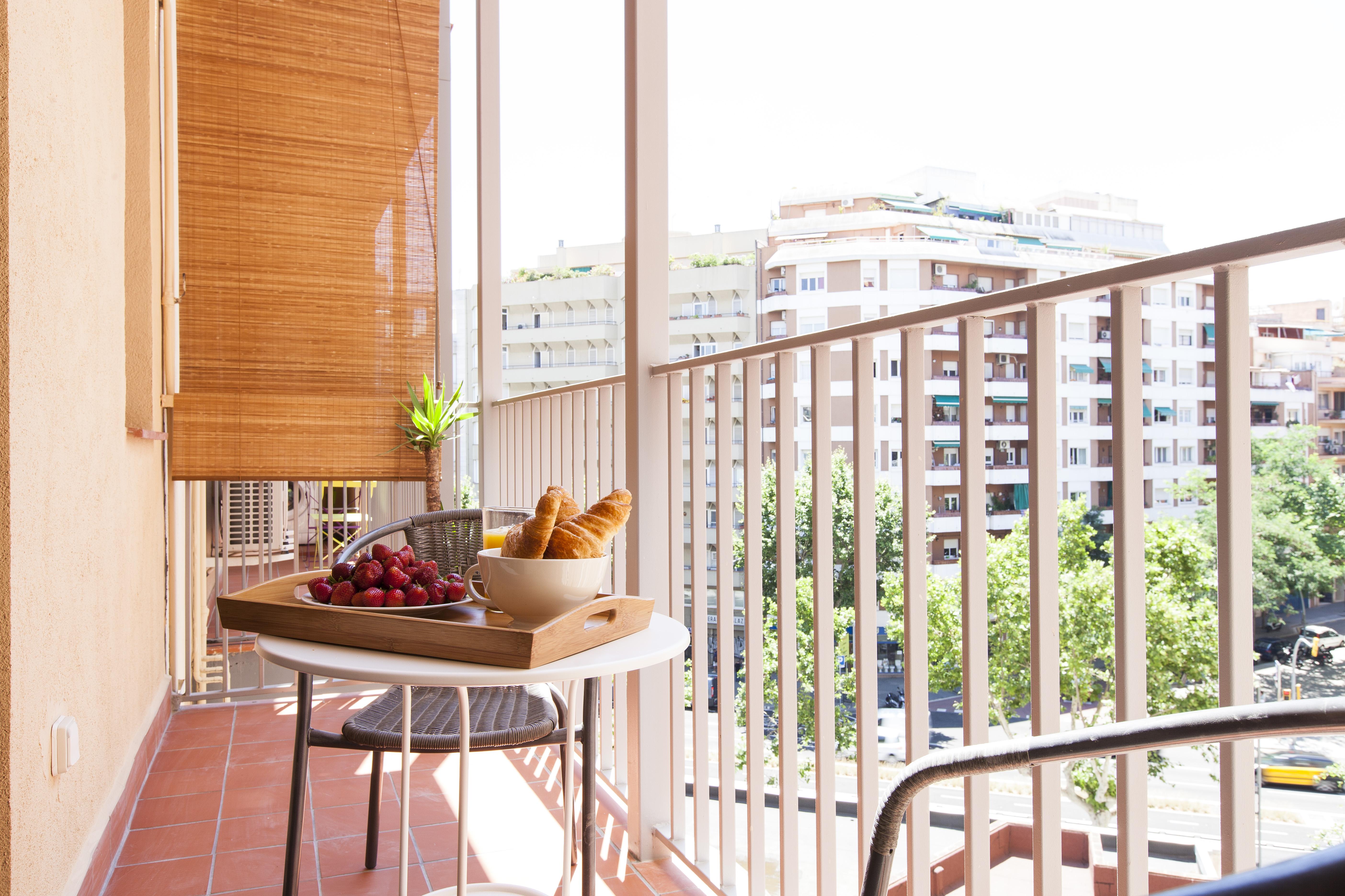 Aspasios Charming Flats Барселона Экстерьер фото